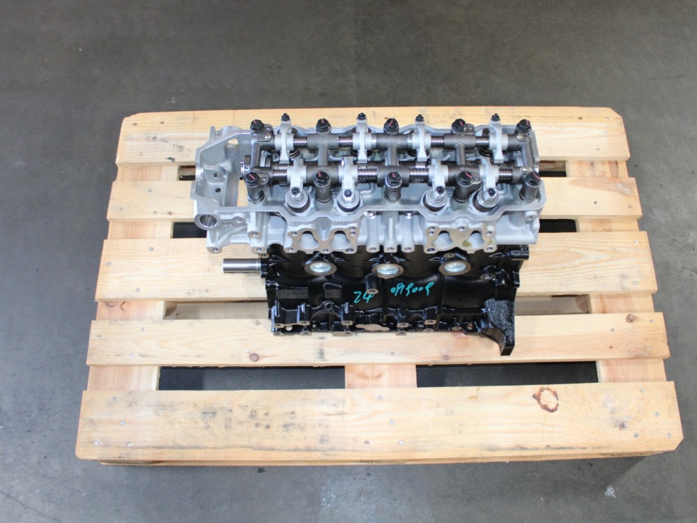 1981-1995 Toyota Pickup 2.4L 22R-E 4-Cylinder Engine Motor 22RE FOR SALE